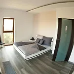 Apartament Mit Panoramaverglasung Und Meerblick By Interhome