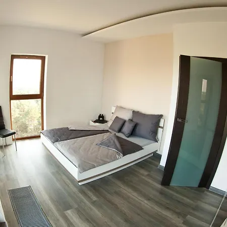 Apartament Mit Panoramaverglasung Und Meerblick By Interhome
